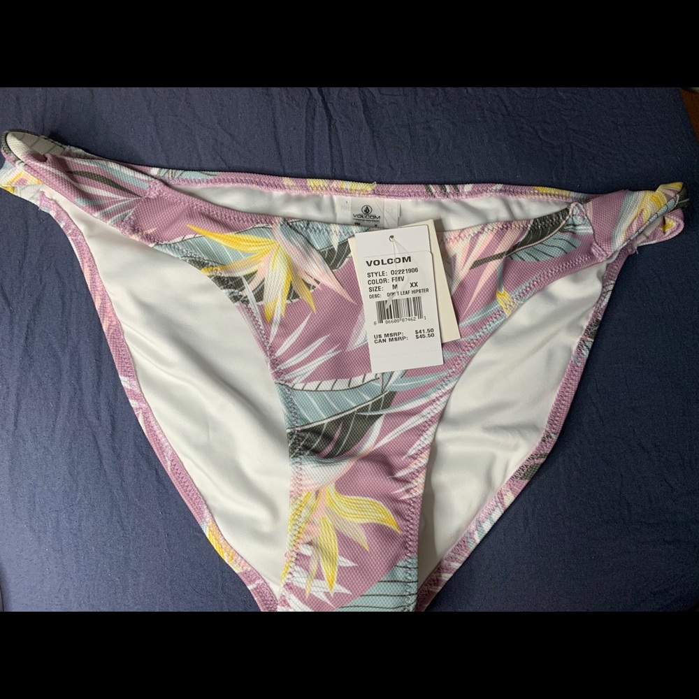 NWT VOLCOM SWIM BOTTOMS